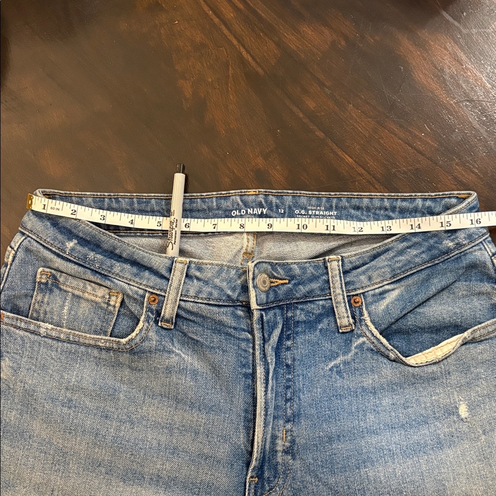 Distressed Straight Women's Jeans - Picture 5 of 5